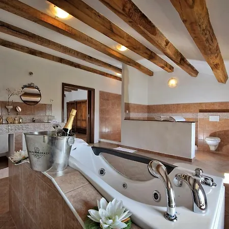 La Grande Bellezza Villa